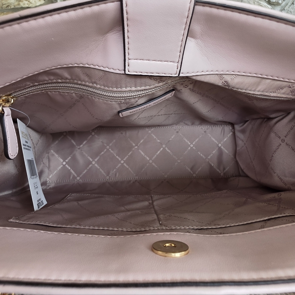 Michael Kors Serena Large Pink Shoulder Bag - Picture 5 of 9